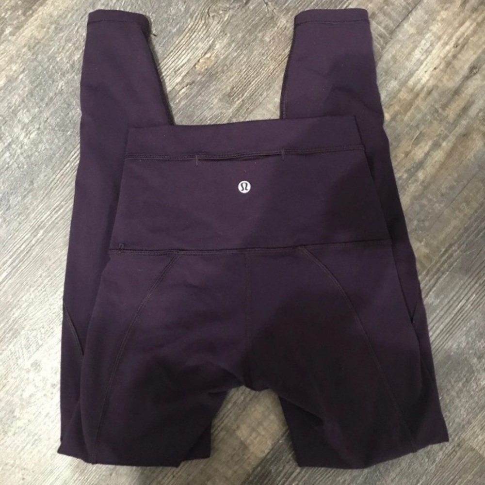 Lululemon in movement tight 25